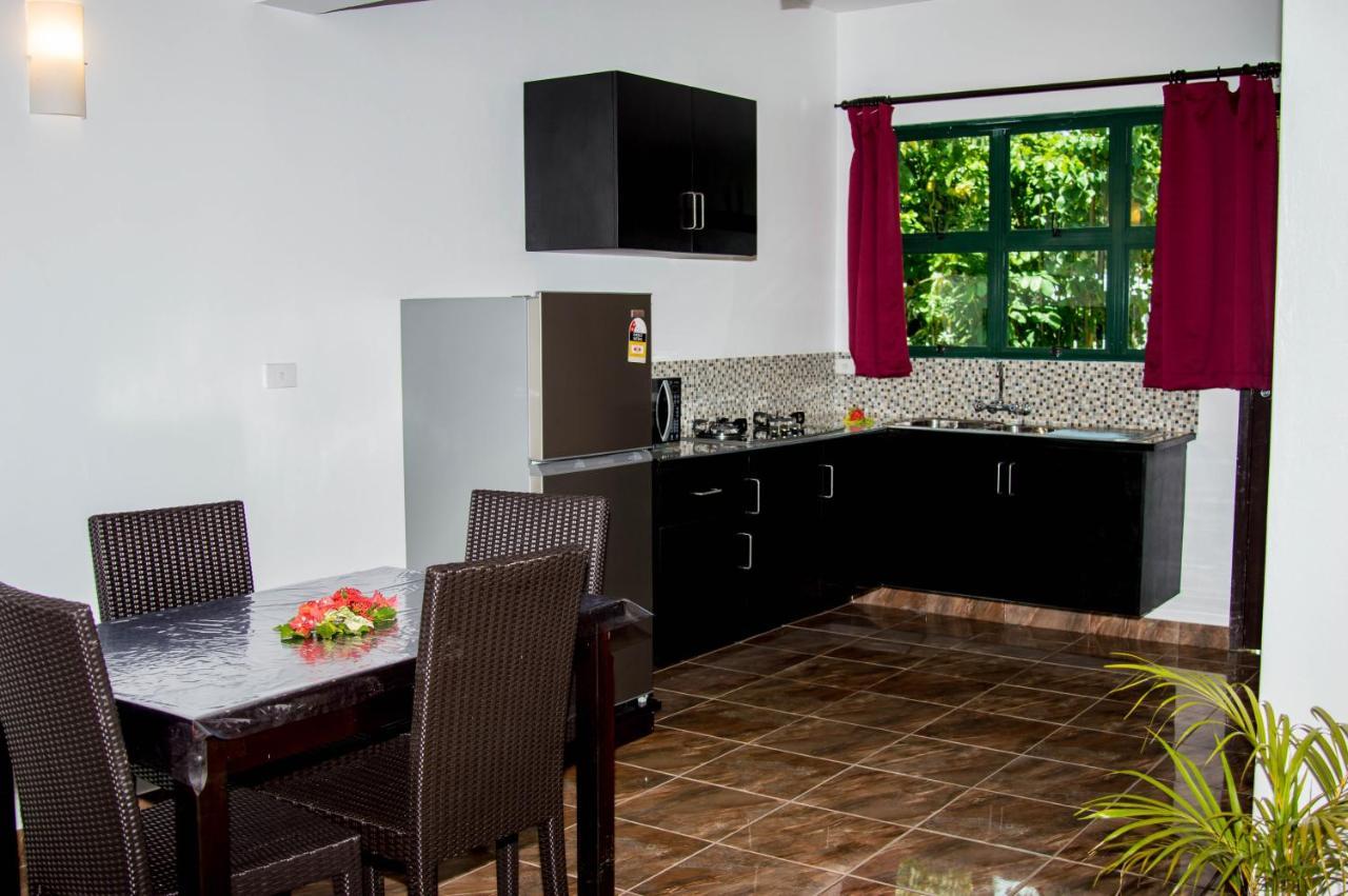 Grand West Villas Nadi Exterior foto