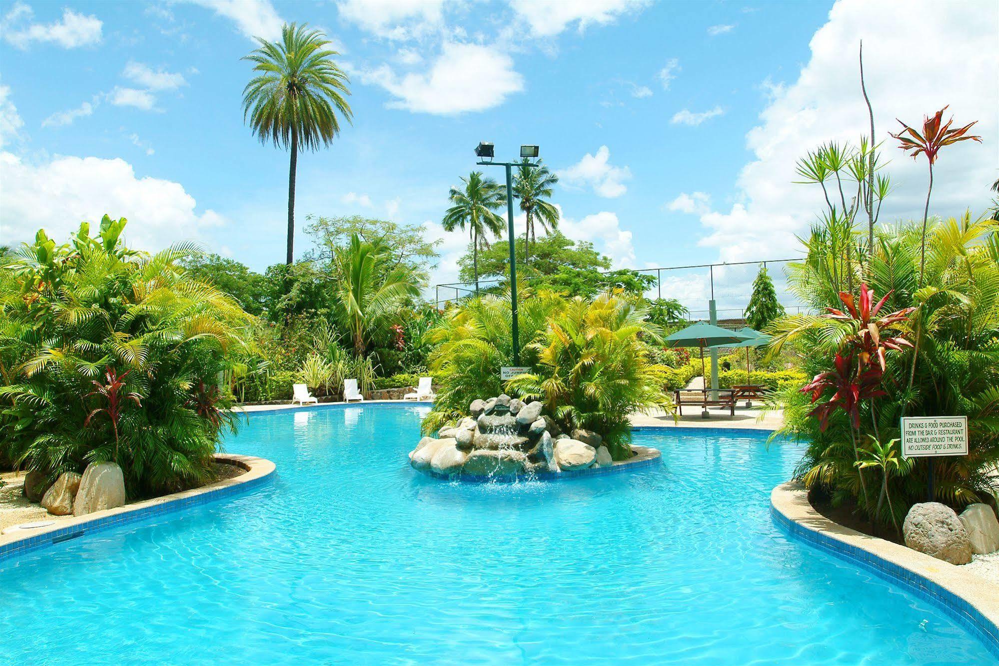 Grand West Villas Nadi Exterior foto