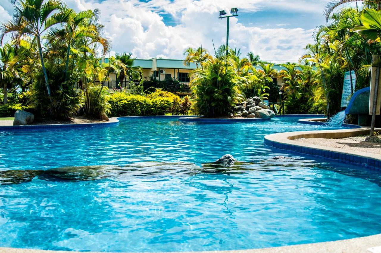 Grand West Villas Nadi Exterior foto